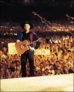 Foto van Garth Brooks in Central Park NY