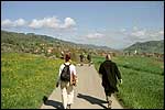 Astrid and Chielie enter the G&uuml;rbetal